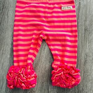 Sew Sassy Boutique Peach and Pink Ruffle Leggings 2T EUC